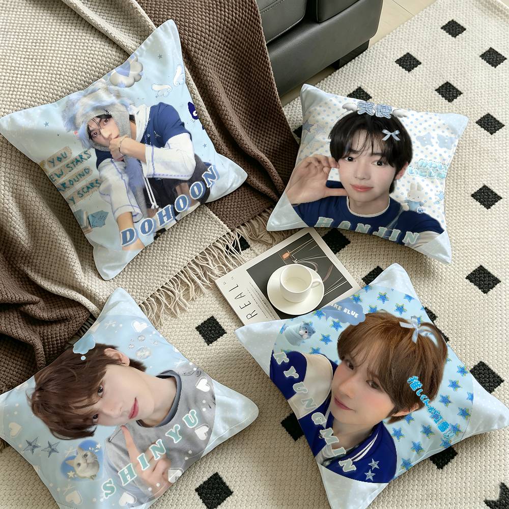 Home Textiles Group - Cuscino Kpop Group T-TWS, Regalo per